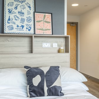 Classic En Suite - Image 3